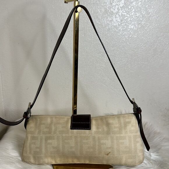 💯Authentic FENDI Zucca Canvas Shoulder Bag Beige🍀 - Picture 6 of 12